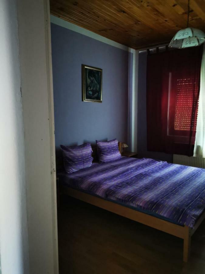 Luka Apartment *
